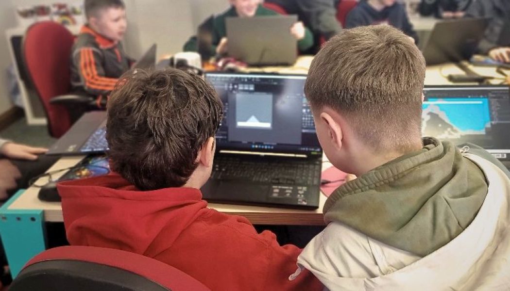 AN INTRODUCTION TO ESPORTS